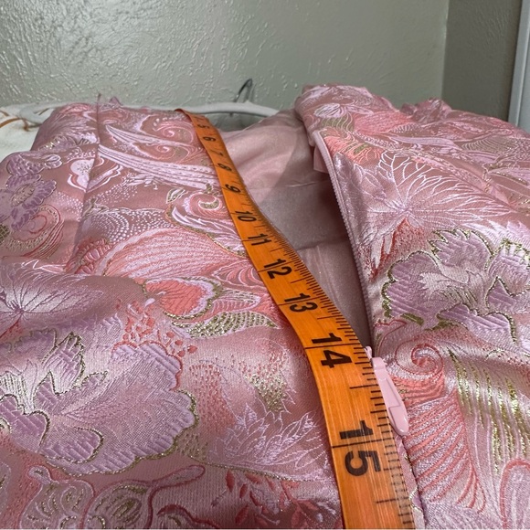 🎄SALE VICI Such A Charm Strapless Shimmer Pink and Gold Midi Dress Size XS - Picture 6 of 8